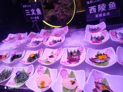 -领鲜活海鲜榴莲自助火锅(东门店)