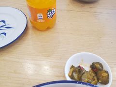 -镇南锅盖面馆(解放路店)