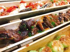 -胡须哥网红竹筒菜