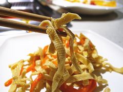 小菜-海底捞火锅鲜切牛肉主题店(长寿路店)