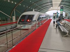 -龙阳路磁悬浮列车总站-停车场