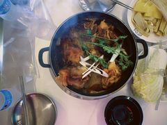 -运气牛自助酱大骨火锅(南京东路店)