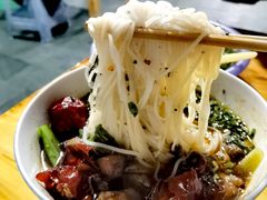 辣子鸡-越洋肖氏老米线(杨家坪店)