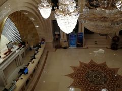 -碧中海汤泉汗蒸酒店