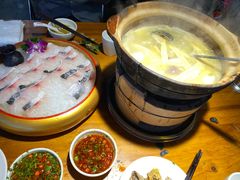 -捞围鲜·港式打边炉(海阳路店)