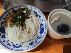 -高师傅特色米粉汤包(建设路店)