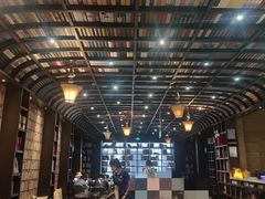 -钟书阁(松江泰晤士小镇店)