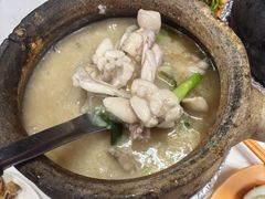 砂锅田鸡粥-长城砂煲田鸡粥