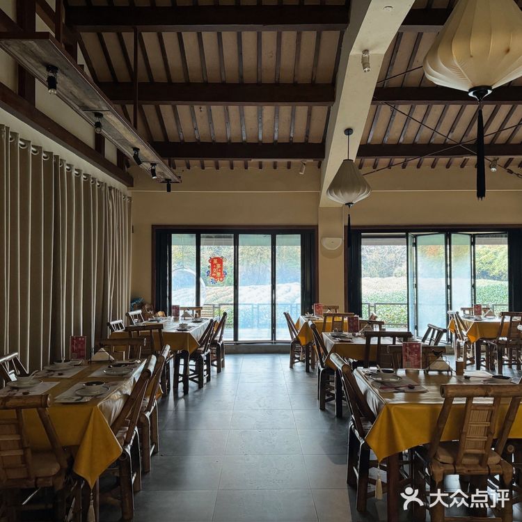 杭州西湖下午茶的小确幸喔[爱心][爱心]