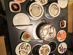 -钱小奴海鲜自助黑金店(杭州滨江龙湖店)
