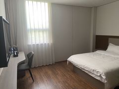 -南苑e家酒店(江北恒一广场洪塘中路地铁站店)