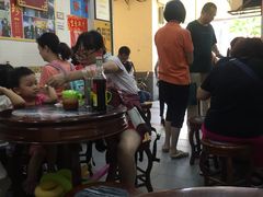 大堂-八珍·广式煎饺·广州老字号(北京路总店)