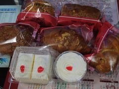 -红宝石·鲜奶小方·海派西点房(联洋店)