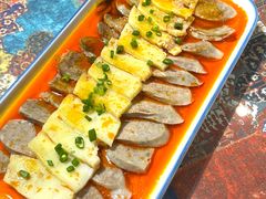 -乡村馕坑肉·烧烤·新疆菜·本地人更爱吃(阿勒泰首店)