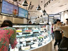 -罗森尼娜(德思勤店)