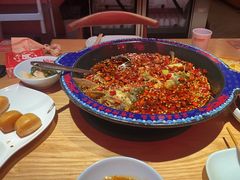 -何师傅美蛙鱼头(汉街店)
