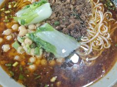 -丁丁猫重庆小面(徐州路店)