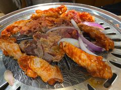 -汉城烤肉·黑金冠(华山路店)
