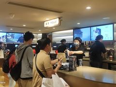 -霸王茶姬(上海恒基名人店)