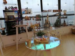 -E.L.K造型momopark店