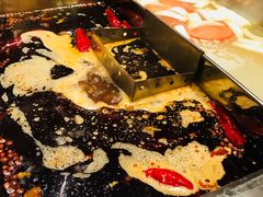 -百年川椒重庆老火锅(光谷店)