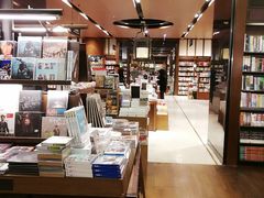 -诚品(信义店)