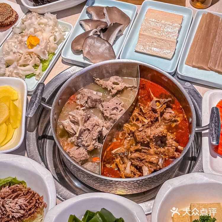 要说羊蝎子，还得是北京的这家地道