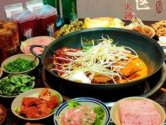 -四小区火锅·巷子里的重庆火锅(花照壁店)