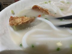 -凯峰鱼汤米线(金利達店)