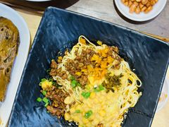 -李与白包子铺(桐梓林店)
