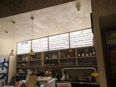 -mordew加州日记西餐&小酒馆(新天地店)