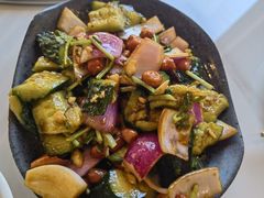 -红井路游艺炖锅·音乐餐吧(十渡店)