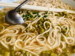 -小芙蓉湘菜馆(易生活购物公园店)