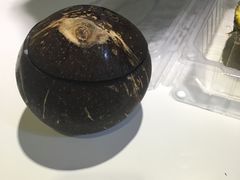 -志龙皇冠吃货椰子铺