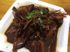 -云河农家乐饭店(福禄缘树山店)