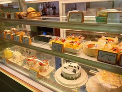 面包甜点陈列柜-野上麦田(中贸广场店)