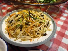 -老郑家东北春饼(龙悦居店)