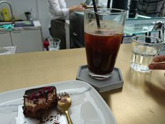 -UNI UNI(环亚凯瑟琳店)