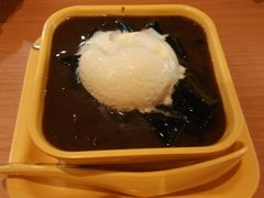 红豆凉粉+香草冰淇淋-满记甜品(王府井北京市百货大楼店)