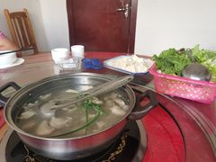 -香猪美食(洛香店)