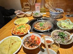 -大众跷脚牛肉馆·非遗传承单位(峨眉山店)