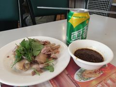 -月亮房·白斩鸡(娄山关路店)