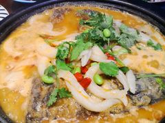 招牌黄金鱼头-赵小姐丨新中餐(曲江店)