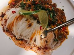 泰式干拌鸡丝米线-生如夏花泰式火锅(鹭洲里店)