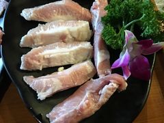 -唯成•韩国炭火烤肉 유성고기