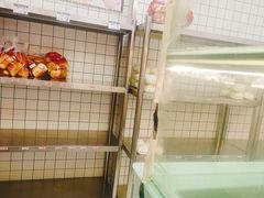 -白玉兰食品甜凤店(合生汇店)