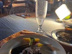 -亚龙湾希尔顿自助餐厅·海鲜·烧烤·沙滩BBQ·现场乐队