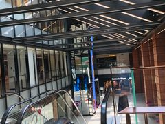 -星巴克臻选(上海中环广场2F店)