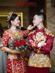 -LOVE SHINE婚纱·红鼎庄龙凤褂·妈妈装定制