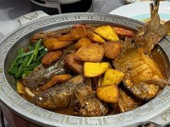 杂鱼一锅出-渔民船说·北塘海鲜·天津菜·海肠捞饭(北塘古镇店)